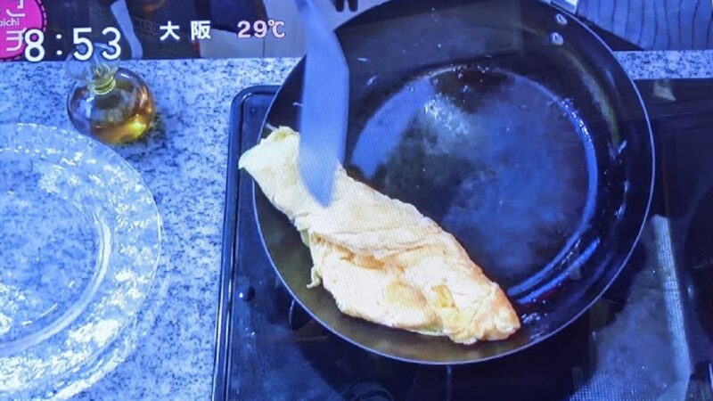 【あさイチ】オムレツを鉄のフライパンで焦げずにコールドスタートで料理する方法を紹介します。