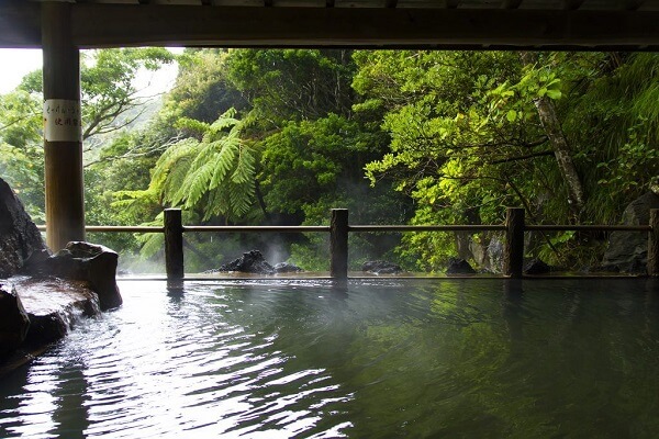 裏見ヶ滝温泉「ゆとりの湯」