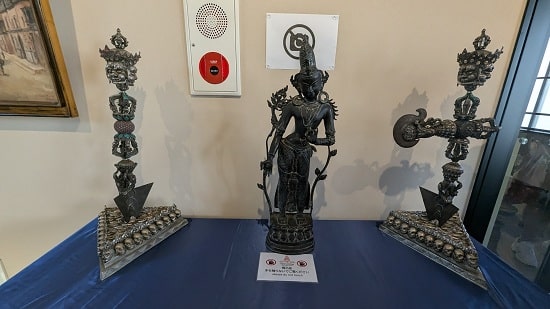 ネパールパビリオンの展示品1